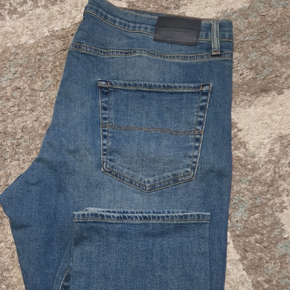 Lucky Brand Classic Blue Jeans